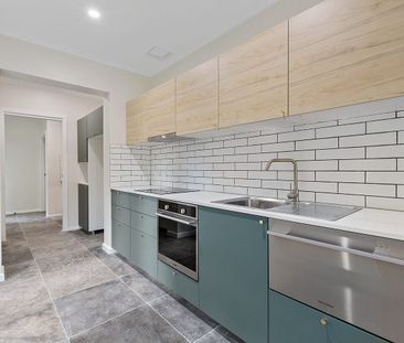 Modern 2 Bedroom Home in Prime Location - Photo 6