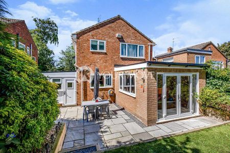 3 bedroom detached house to rent - Photo 5