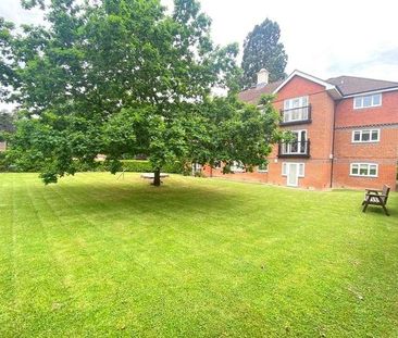 Masefield Gardens, Crowthorne, Berkshire, RG45 - Photo 5