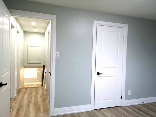 For Lease - 58 Erinlea Crescent Unit# Main, Toronto, Ontario - Photo 1