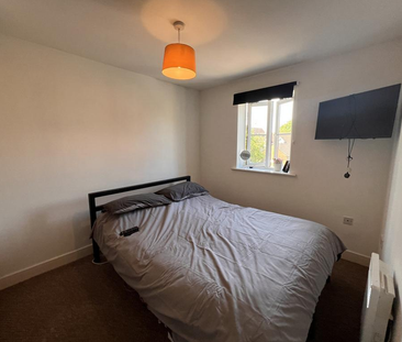 1 bedroom in a house share to rent - Photo 1 | Rentumo