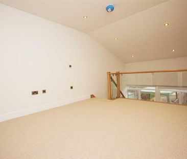 1 bedroom duplex to rent - Photo 5