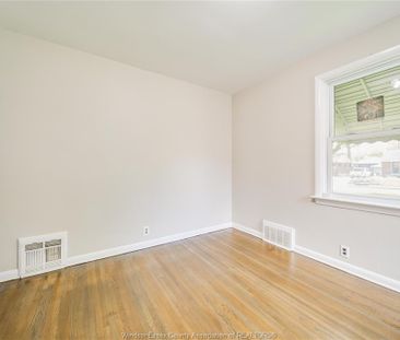 For Lease - 3264 DOMINION Boulevard, Windsor, Ontario - Photo 3