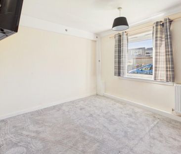 1 bedroom ground floor flat to rent - Photo 1
