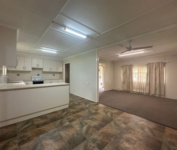 THREE BEDROOM HOME IN WALKERVALE! - Photo 1