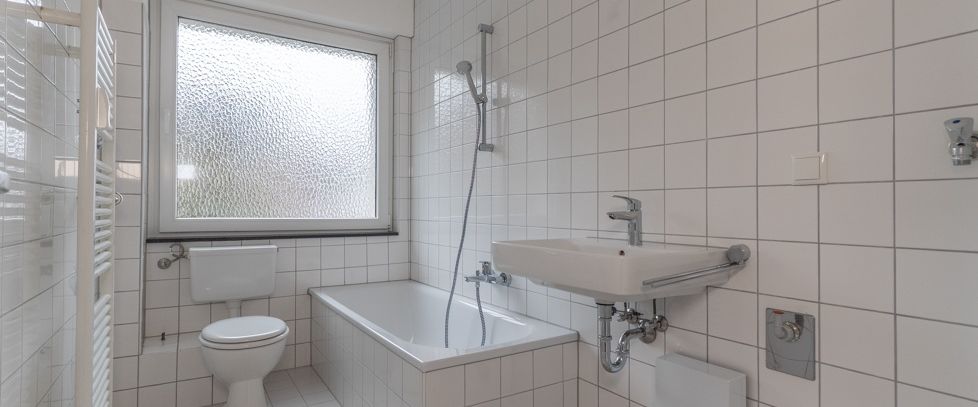 Schöne ca. 78m² große 3-Zimmer-Wohnung mit Balkon, Aufzug und hellem Tageslichtbad - Photo 1