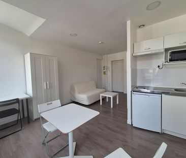 Location Appartement 1 pièce 22m² - Photo 5