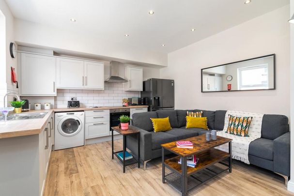 4 bedroom house to rent - Photo 1