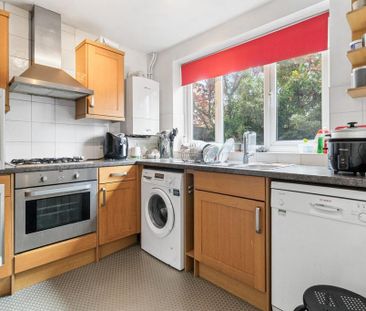 4 bedroom semi-detached house to rent - Photo 1