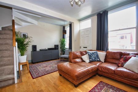 2 bedroom terraced house to rent - Photo 2