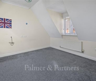 4 bedroom detached house to rent - Photo 5