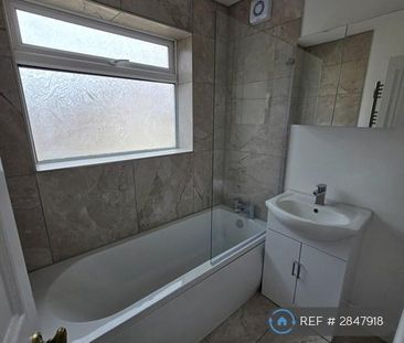 2 bedroom terraced house to rent - Photo 6