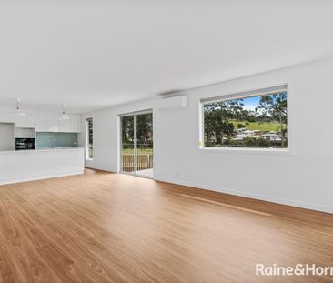 BRAND NEW Family Home in Popular Spring Farm Estate! - Photo 6