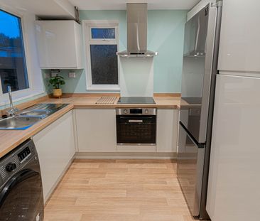 4 Bed Semi-Detached House, Stare Green, CV4 - Photo 6