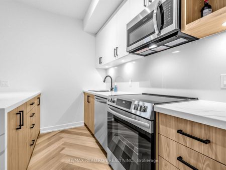 For Lease - 333 Sunseeker Avenue Unit# 145, Innisfil, Ontario - Photo 5