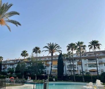 2 bedroom luxury Flat for rent in Nueva Andalucia, Andalusia - Photo 3