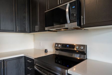 For Lease - 6 Northrop UPPER Avenue, Clarington, Ontario - Photo 5