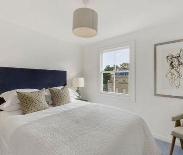 Traditional townhouse in the heart of Kensington - Photo 6