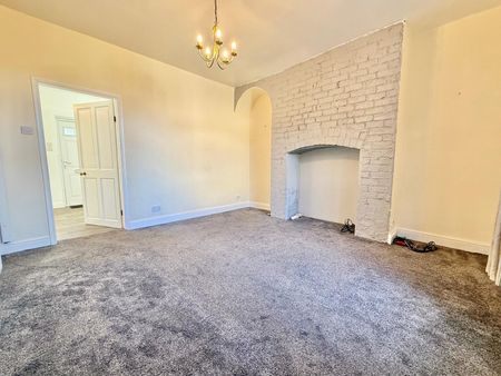 2 bedroom terraced house to rent - Photo 3