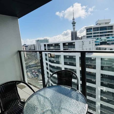 One weeks Free rent - Photo 3