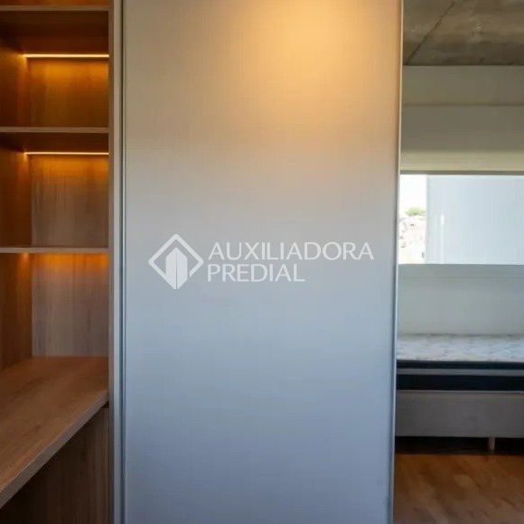 Apartamento com 2 quartos e 79m² para alugar em Jardim Europa, Porto Alegre. - Photo 1