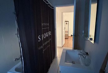 Quartos individuais para arrendamento na Cova da Piedade