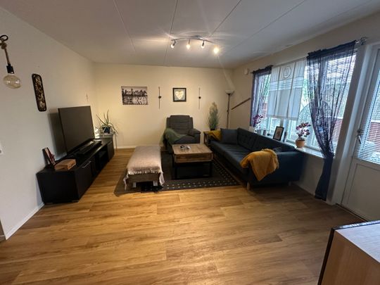 Fjärdhundra: Härlig trea i radhusområde - Photo 1