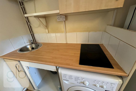 Studio to rent - Photo 3