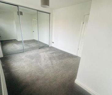 2 bedroom semi-detached house to rent - Photo 3