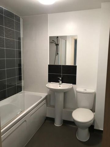 2 bedroom apartment to rent - Photo 2