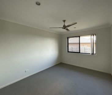 Spacious Family Home in Sought After Willow Rise Estate - Photo 5