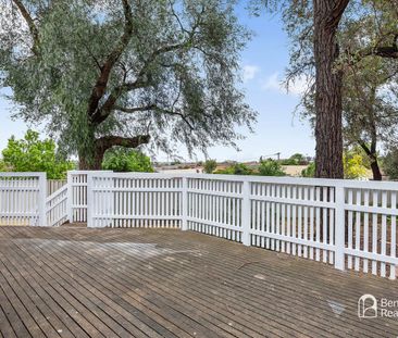 Modern Living in a Prime Flora Hill Location - Photo 4