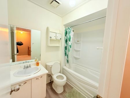 For Lease - 338 Sheffield Court, Oshawa, Ontario - Photo 4