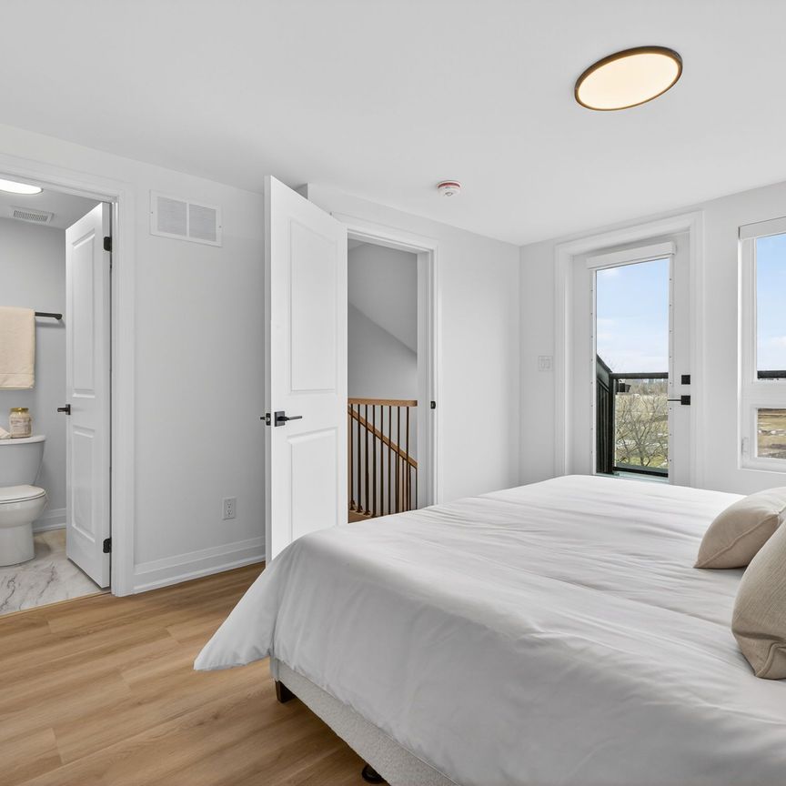 For Lease - 164 BETTY ANN Drive Unit# D, Toronto, Ontario - Photo 1