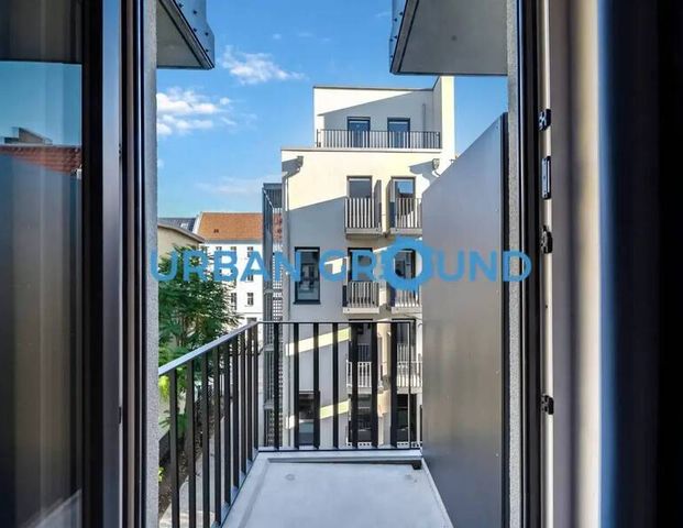 Mietrabatt - Voll möbliertes Privatzimmer mit Balkon in einer gemischten 5er WG - Photo 1