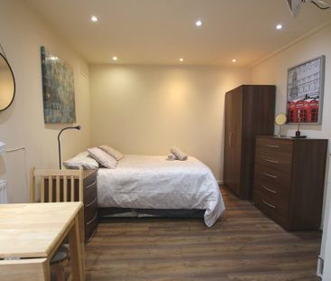 Studio to rent - Photo 2