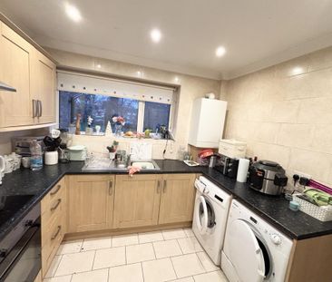 2 bedroom flat to rent - Photo 6