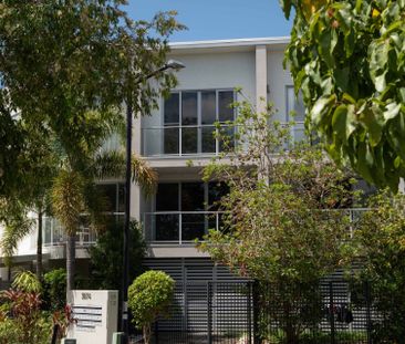 Fully Renovated Living in the Heart of Emerald Lakes - Photo 6