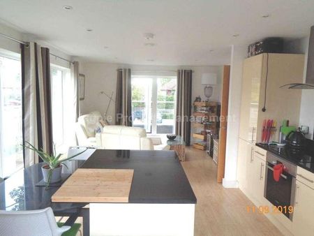 St Neots, PE19 - Photo 2