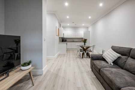 Surrey Street - Photo 3