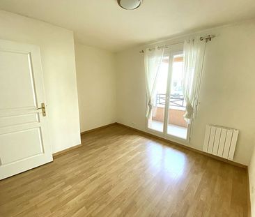 Location Appartement 3 pièces 73m² - Photo 3