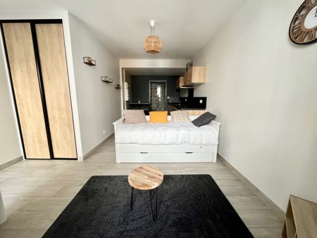 Location Appartement 1 pièce 26m² - Photo 2