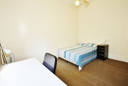 5-bedroom shared house / townhouse, East Ave - Photo 5