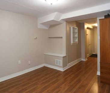 For Lease - 61 Moregate Crescent, Brampton, Ontario - Photo 4