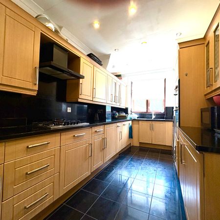 Ferrers Avenue, West Drayton - Photo 3