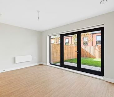 2 bedroom house - Photo 5