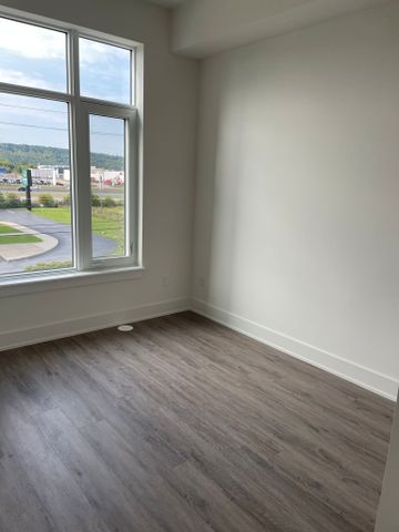 For Lease - 72 Windward Drive, Grimsby, Ontario - Photo 4