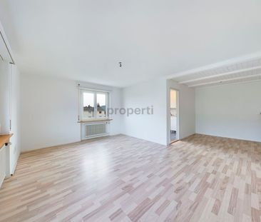 Gemütliche 3.5 Zimmer-Wohnung in Lengnau im Kanton BE - Photo 2