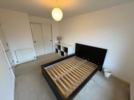 2 bedroom terraced house to rent - Photo 2