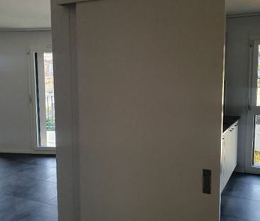 Très bel appartement de 2.5 pièces entièrement rénové avec balcon - Foto 3